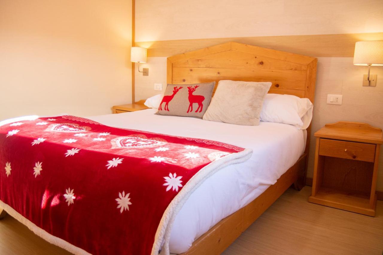 Abete Bianco - Albergo Del Natale カミリアテッロ・シラーノ エクステリア 写真